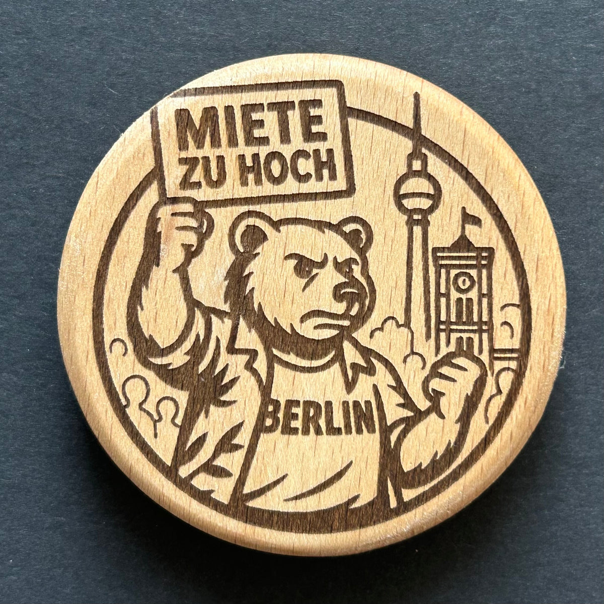 Rent Too High – Berlin Bear Protest (B-017)