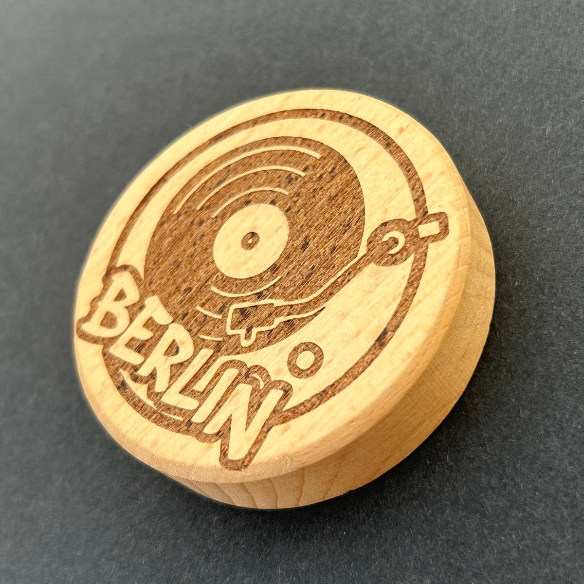 Vinyl Berlin – Die Nadel in der Nacht (B-009)
