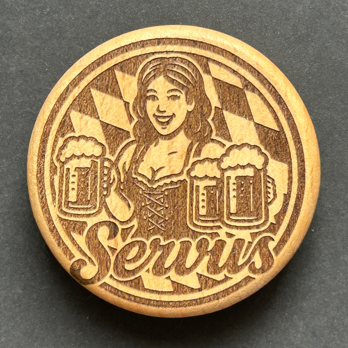 Servus aus München – Willkommen im Bierhaus (M-004)