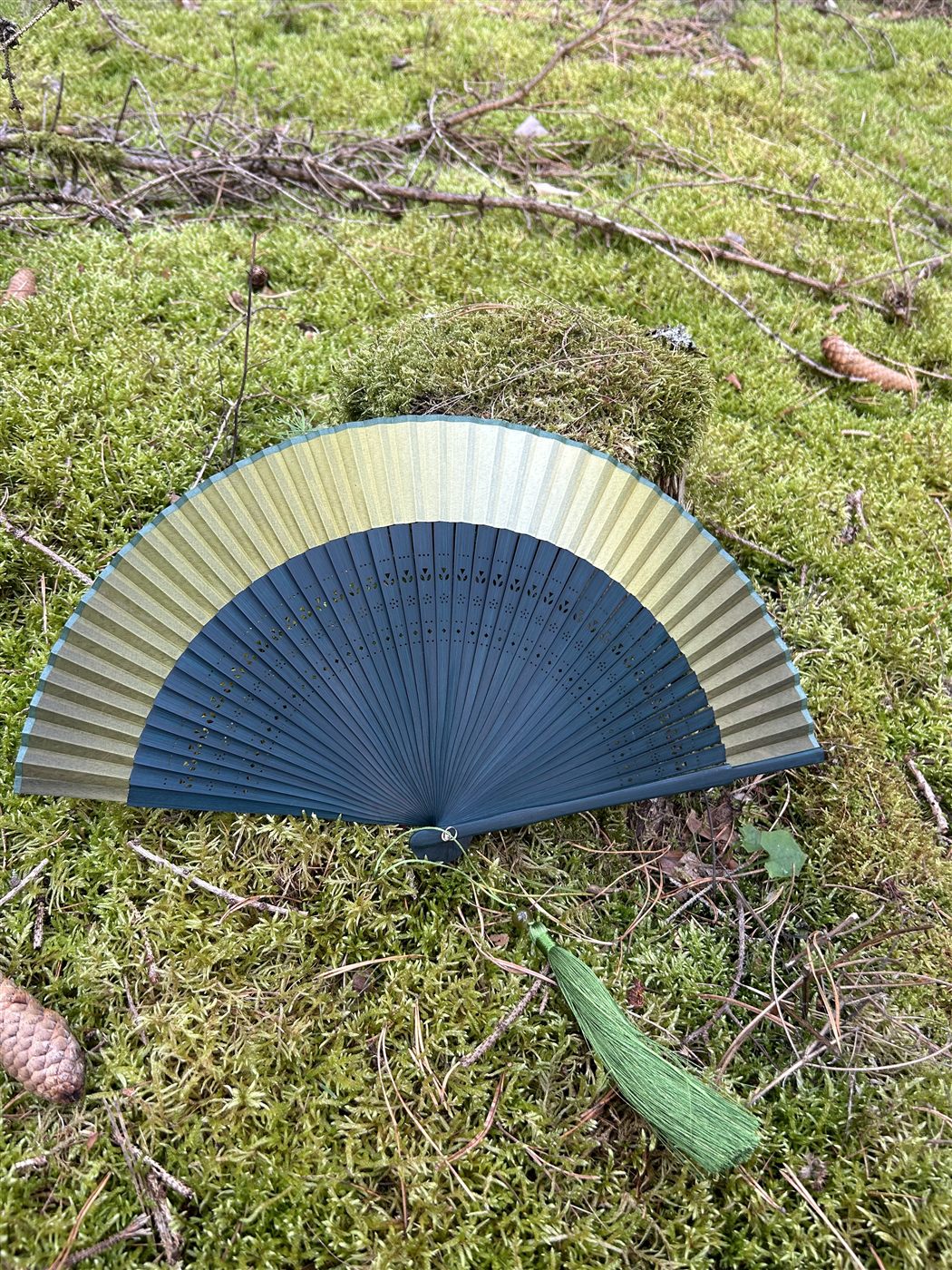 100 % Natürliches Hartholz